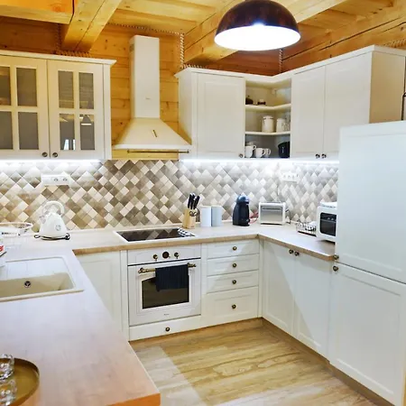 Chalupkovo Tatil Evi *